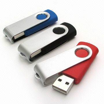 ¿Utilizo formato FAT32 o NTFS para una unidad flash USB?